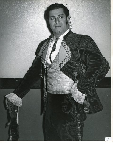 Il Barbiere di Siviglia, Gioachino Rossini. San Francisco Opera, 1953. Photographer: Lilian Bauer/San Francisco Opera.