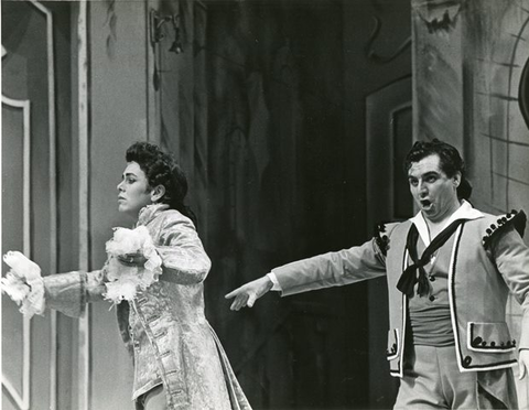 Le Nozze di Figaro, Wolfgang Amadeus Mozart. San Francisco Opera, 1961. Photographer: Carolyn Mason Jones/San Francisco Opera.