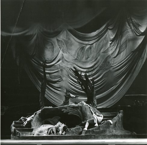 A Midsummer Night's Dream, Benjamin Britten. San Francisco Opera, 1961. Photographer: Carolyn Mason Jones/San Francisco Opera.