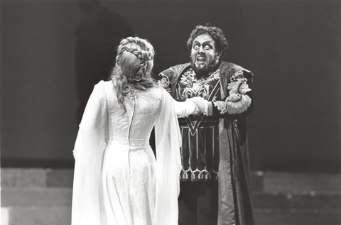 Otello, Giuseppe Verdi. San Francisco Opera, 1962. Photographer: Carolyn Mason Jones/San Francisco Opera.