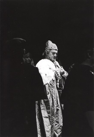 Simon Boccanegra, Giuseppe Verdi. San Francisco Opera, 1960. Photographer: Carolyn Mason Jones/San Francisco Opera.