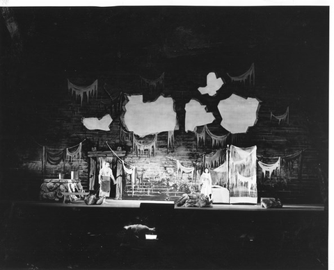 Die Frau ohne Schatten, Richard Strauss. San Francisco Opera, 1959. Photographer: Bill Cogan/San Francisco Opera.