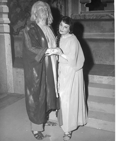 Turandot, Giacomo Puccini. San Francisco Opera, 1954. Photographer: Paul Tracey/San Francisco Opera.