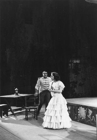 Carmen, Georges Bizet. San Francisco Opera, 1955. Photographer: Robert Lackenbach/San Francisco Opera.