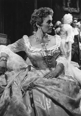 Der Rosenkavalier, Richard Strauss. San Francisco Opera, 1955. Photographer: Robert Lackenbach/San Francisco Opera.