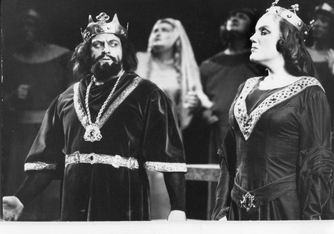 Macbeth, Giuseppe Verdi. San Francisco Opera, 1955. Photographer: Robert Lackenbach/San Francisco Opera.