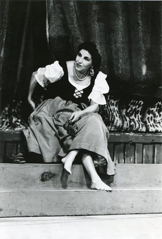 Pagliacci, Ruggero Leoncavallo. San Francisco Opera, 1955. Photographer: Unknown/San Francisco Opera.