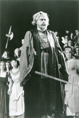 Simon Boccanegra, Giuseppe Verdi. San Francisco Opera, 1956. Photographer: Robert Lackenbach/San Francisco Opera.