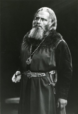 Simon Boccanegra, Giuseppe Verdi. San Francisco Opera, 1956. Photographer: Robert Lackenbach/San Francisco Opera.