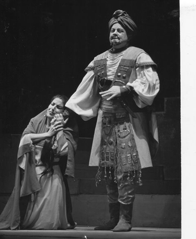 Turandot, Giacomo Puccini. San Francisco Opera, 1957. Photographer: Robert Lackenbach/San Francisco Opera.