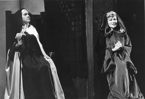 Dialogues des Carmélites, Francis Poulenc. San Francisco Opera, 1957. Photographer: Robert Lackenbach/San Francisco Opera.