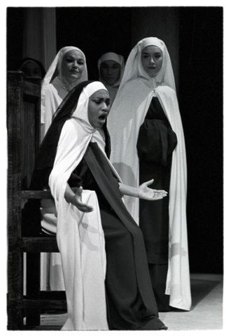 Dialogues des Carmélites, Francis Poulenc. San Francisco Opera, 1957. Photographer: Robert Lackenbach/San Francisco Opera.