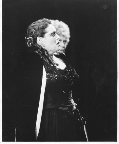 Un Ballo in Maschera, Giuseppe Verdi. San Francisco Opera, 1957. Photographer: Robert Lackenbach/San Francisco Opera.