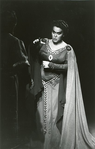 Macbeth, Giuseppe Verdi. San Francisco Opera, 1957. Photographer: Unknown/San Francisco Opera.