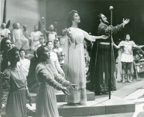 Médée, Luigi Cherubini. San Francisco Opera, 1958. Photographer: Bill Cogan/San Francisco Opera.