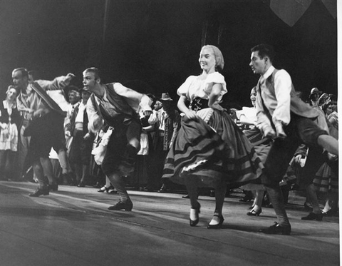 La Forza del Destino, Giuseppe Verdi. San Francisco Opera, 1958. Photographer: Bill Cogan/San Francisco Opera.