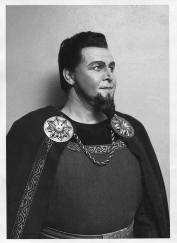 Tannhäuser, Richard Wagner. San Francisco Opera, 1958. Photographer: Maria Jeanette/San Francisco Opera.