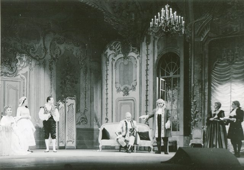 Le Nozze di Figaro, Wolfgang Amadeus Mozart. San Francisco Opera, 1958. Photographer: Bill Cogan/San Francisco Opera.