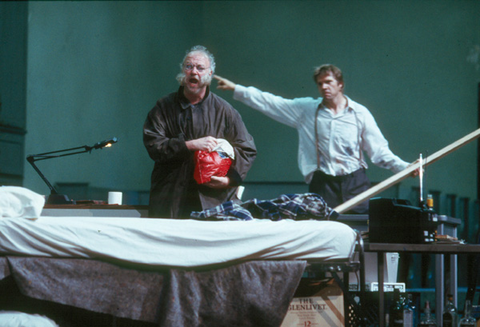 Chris Merritt (Mephistopheles), Rodney Gilfry (Faust), Doktor Faust, Ferruccio Busoni. San Francisco Opera, 2003-04. Photographer: Ken Friedman/San Francisco Opera.