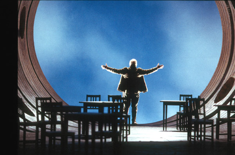 Thomas Allen (The Forrester), The Cunning Little Vixen, Leoš Janáček. San Francisco Opera, 2003-04. Photographer: Ken Friedman/San Francisco Opera.