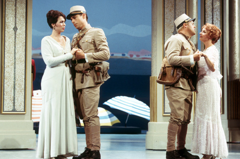 Alexandra Deshorties (Fiordiligi), Hanno Mϋller-Brachmann (Guglielmo), Paul Groves (Ferrando), Claudia Mahnke (Dorabella), Così fan tutte, Wolfgang Amadeus Mozart. San Francisco Opera, 2004-05. Photographer: Ken Friedman/San Francisco Opera.