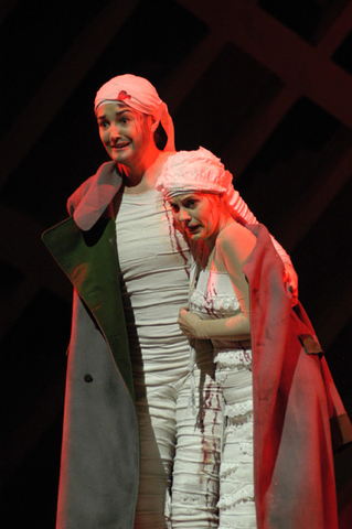 Sara Fulgoni (Amando), Anne-Sophie Duprels (Amanda), Le Grand Macabre, György Ligeti. San Francisco Opera, 2004-05. Photographer: Larry Merkle/San Francisco Opera.