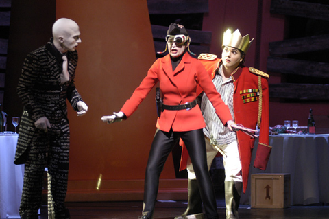 Joshua Bloom (Black Politician), Caroline Stein (Gepopo), Gerald Thompson (Prince Go-Go), Le Grand Macabre, György Ligeti. San Francisco Opera, 2004-05. Photographer: Larry Merkle/San Francisco Opera.