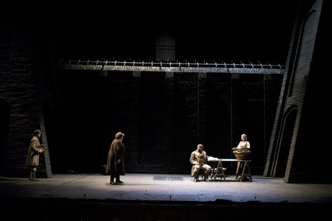 Mathias Zachariassen (Jacquino), Christine Brewer (Leonore), Arthur Woodley (Rocco), Greta Feeney (Marzeliline), Fidelio, Ludwig van Beethoven. San Francisco Opera, 2005-06. Photographer: Terrence McCarthy/San Francisco Opera.