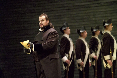 Juha Uusitalo (Don Pizarro), Fidelio, Ludwig van Beethoven. San Francisco Opera, 2005-06. Photographer: Terrence McCarthy/San Francisco Opera.