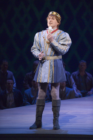 Misha Didyk (King Charles VII), Orleanskaya Dyeva, Pyotr Ilyich Tchaikovsky. San Francisco Opera, 2005-06. Photographer: Terrence McCarthy/San Francisco Opera.