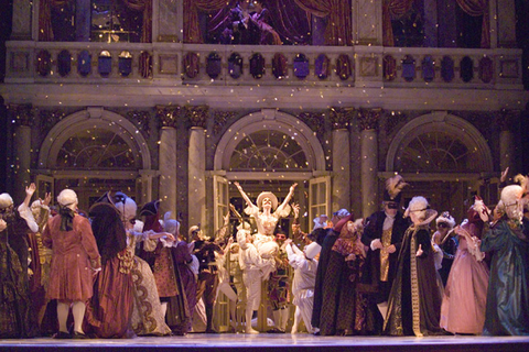 Chorus, Ballet, Un Ballo in Maschera, Giuseppe Verdi. San Franisco Opera, 2006-07. Photographer: Terrence McCarthy/San Francisco Opera.