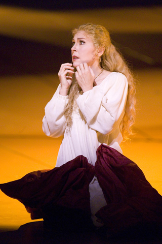 Mary Dunleavy (Gilda), Rigoletto, Giuseppe Verdi. San Francisco Opera, 2006-07. Photographer: Terrence McCarthy/San Francisco Opera.