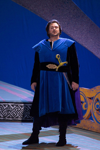 Thomas Moser (Tristan), Tristan und Isolde, Richard Wagner. San Francisco Opera, 2006-07. Photographer: Terrence McCarthy/San Francisco Opera.