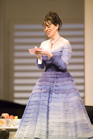 Allyson McHardy (Rosina), Il Barbiere di Siviglia, Gioachino Rossini. San Francisco Opera, 2006-07. Photographer: Terrence McCarthy/San Francisco Opera.