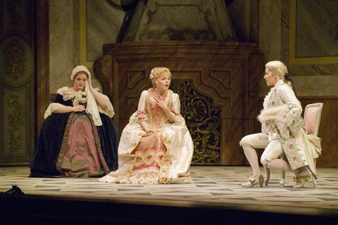 Heidi Melton (Marianne), Miah Persson (Sophie), Joyce DiDonato (Octavian), Der Rosenkavalier, Richard Strauss. San Francisco Opera, 2006-07. Photographer: Terrence McCarthy/San Francisco Opera.