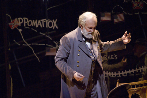 Dwane Croft (Robert E. Lee), Appomattox, Philip Glass. San Francisco Opera, 2007-08. Photographer: Terrence McCarthy/San Francisco Opera.