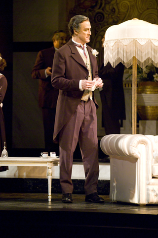 Philip Skinner (Rambaldo), La Rondine, Giacomo Puccini. San Francisco Opera, 2007-08. Photographer: Terrence McCarthy/San Francisco Opera.