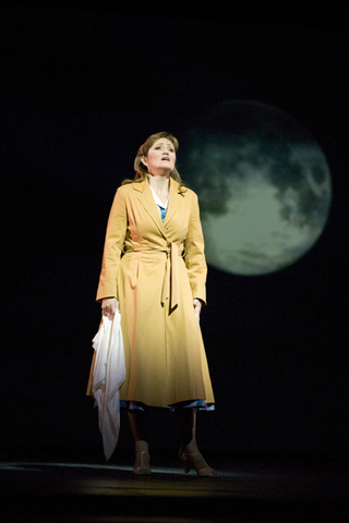 Laura Aikin (Anne Trulove), The Rake's Progress, Igor Stravinsky. San Francisco Opera, 2007-08. Photographer: Terrence McCarthy/San Francisco Opera.