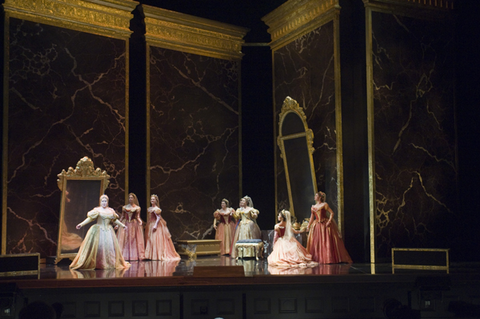 Ruth Ann Swenson (Ginevra), Chorus, Ariodante, George Frideric Handel. San Francisco Opera, 2007-08. Photographer: Terrence McCarthy/San Francisco Opera.