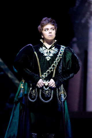 Sonia Prina (Polinesso), Ariodante, George Frideric Handel. San Francisco Opera, 2007-08. Photographer: Terrence McCarthy/San Francisco Opera.