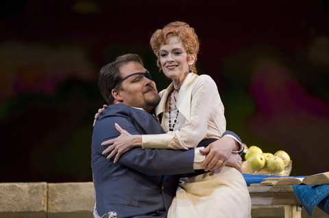 Mark Delavan (Wotan), Jennifer Larmore (Fricka), Das Rheingold, Richard Wagner. San Francisco Opera, 2007-08. Photographer: Terrence McCarthy/San Francisco Opera.