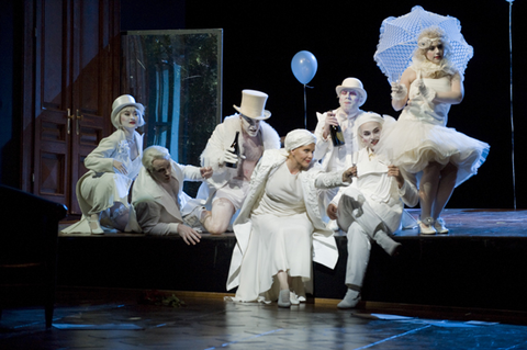 Ji Young Yang (Juliette), Lucas Meachem (Fritz), Alek Shrader (Victorin), Emily Magee (Marietta), Andrew Bidlack (Count Albert), Bryan Ketron (Gaston), Daniela Mack (Lucienne), Die Tote Stadt, Eric Wolfgang Korngold. San Francisco Opera, 2008-09. Photographer: Terrence McCarthy/San Francisco Opera.