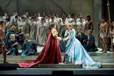 Alice Coote (Iadmante), Gena Kühmeier (Ilia), Chorus, Supernumeraries, Idomeneo, Wolfgang Amadeus Mozart. San Francisco Opera, 2008-09. Photographer: Terrence McCarthy/San Francisco.