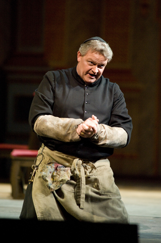 Dale Travis (Sacristan), Tosca, Giacomo Puccini. San Francisco Opera, 2008-09. Photographer: Terrence McCarthy/San Francisco Opera.