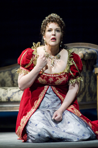 Adrianne Pieczonka (Tosca), Tosca, Giacomo Puccini. San Francisco Opera, 2008-09. Photographer: Terrence McCarthy/San Francisco Opera.