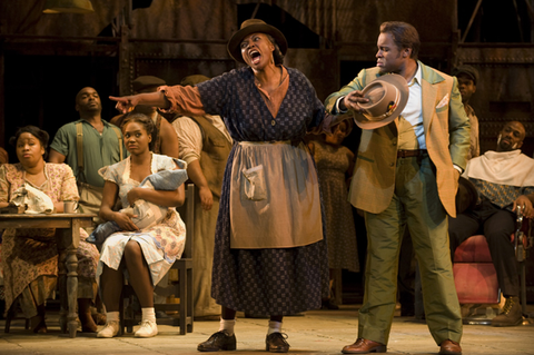 Alteouise deVaughn (Maria), Chauncey Packer (Sportin' Life), Porgy and Bess, The Gershwins. San Francisco Opera, 2008-09. Photographer: Terrence McCarthy/San Francisco Opera.