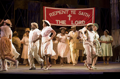 Chorus, Porgy and Bess, The Gershwins. San Francisco Opera, 2008-09. Photographer: Terrence McCarthy/San Francisco Opera.