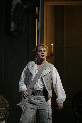 Andrew Bidlack (Pedrillo), Die Entführung aus dem Serail, Wolfgang Amadeus Mozart. San Francisco Opera, 2009-10. Photographer: Cory Weaver/San Francisco Opera.