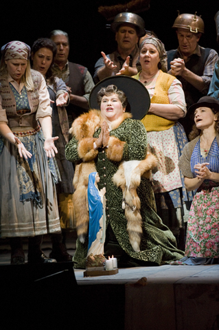 Meredity Arwady (The Marquise of Berkenfeld), Chorus, La Fille du Régiment, Gaetano Donizetti. San Francisco Opera, 2009-10. Photographer: Terrence McCarthy/San Francisco Opera.