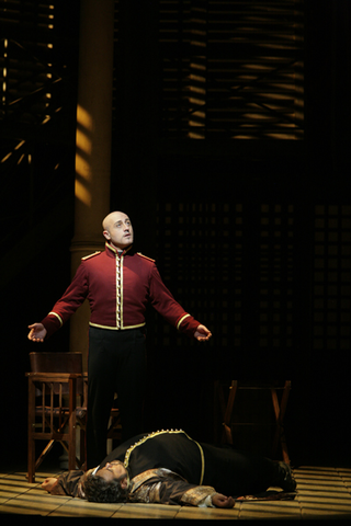 Marco Vratogna (Iago), Johan Botha (Otello), Otello, Guiseppe Verdi. San Francisco Opera, 2009-10. Photographer: Cory Weaver/San Francisco Opera.